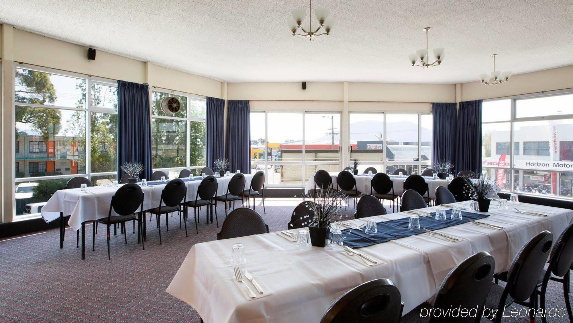 Nightcap At Carlyle Hotel Derwent Park Exterior foto